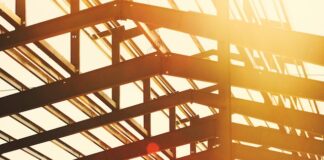 Porównanie różnych materiałów dachowych i ich zalet i wady