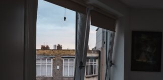 Czy stolarka okienna i drzwiowa wpływa na bezpieczeństwo domu? Poradnik dla osób zainteresowanych zwiększeniem poziomu bezpieczeństwa swojego domu