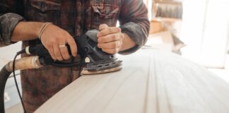 Czym jest stolarka okienna i drzwiowa?