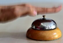 Jak prawidłowo podnosić rzeczy?